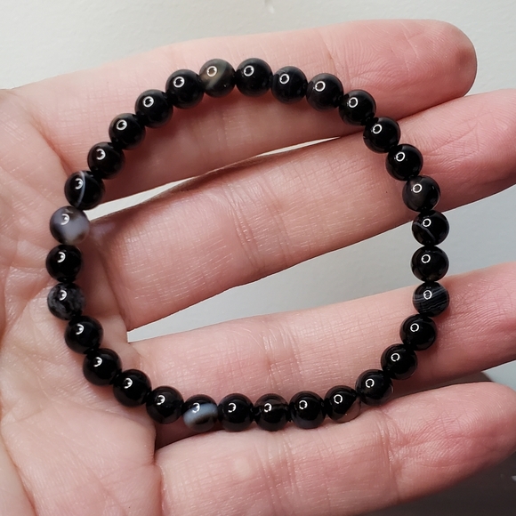 Black Agate Crystal Bracelet - Picture 5 of 6